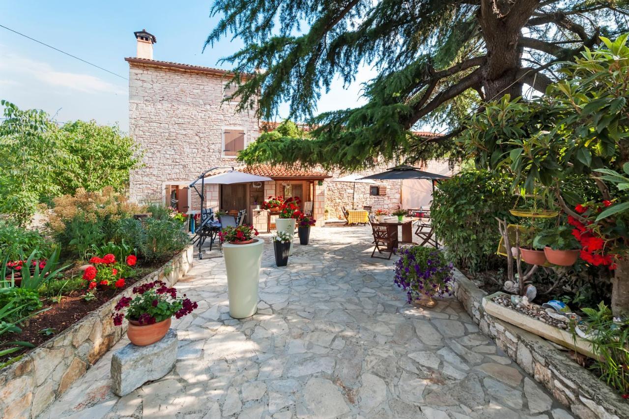 Apartment Pino Bale Exterior foto